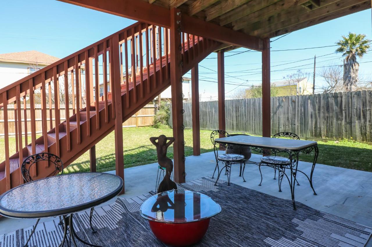 Perfect Location Spacious Yard Coffee Bar At This Lovely Beach Home Galveston Dış mekan fotoğraf