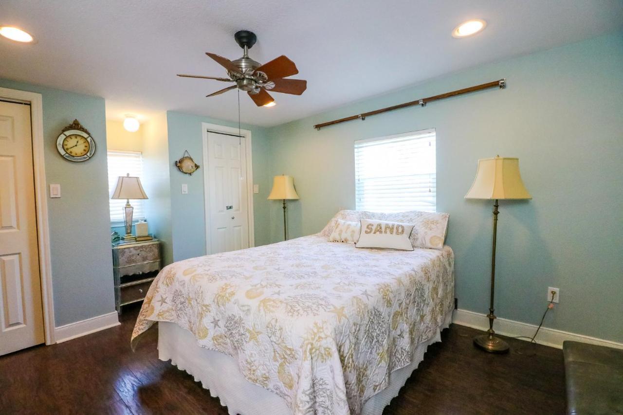 Perfect Location Spacious Yard Coffee Bar At This Lovely Beach Home Galveston Dış mekan fotoğraf